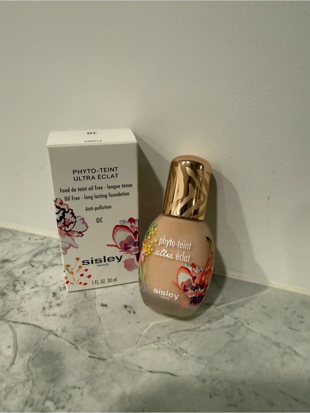 Sisley Phyto-Teint Ultra Éclat Foundation - Vanilla, Gold Cap